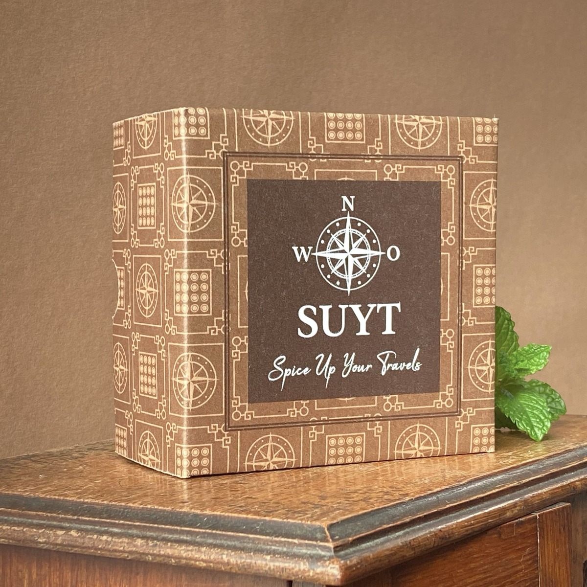 SUYT Bruin main product photo